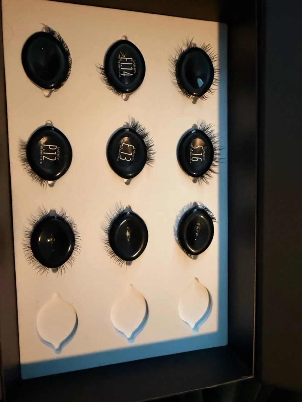 Lashify Clusters (partial) - Picture 3 of 3